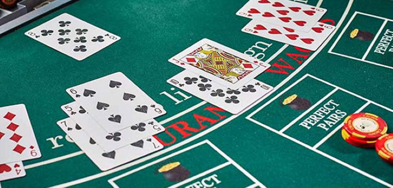 Baccarat and Blackjack Comparison